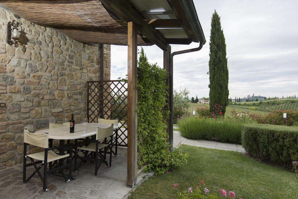 Casa Vacanza Le Case San Gimignano Zewnętrze zdjęcie